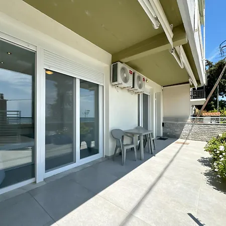 Blue Horizon 2 Apartment *